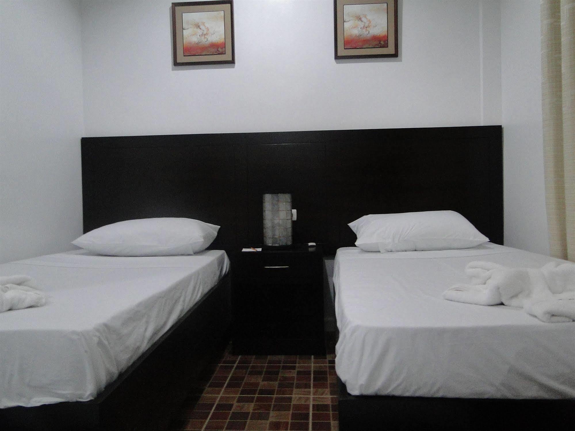 Susan'S Place Bed And Breakfast Puerto Princesa Eksteriør billede